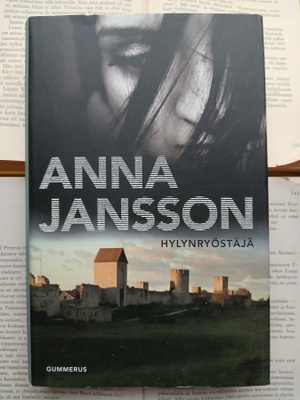 Anna Jansson - Hylynryöstäjä (sid.)