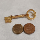 Givenchy Pin solki Gold Tone Key - pikkukuva 2