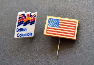 USA ja British Columbia -pinssit
