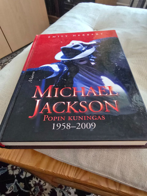 Emily Herbert – Michael Jackson: Popin kuningas 1958–2009 –