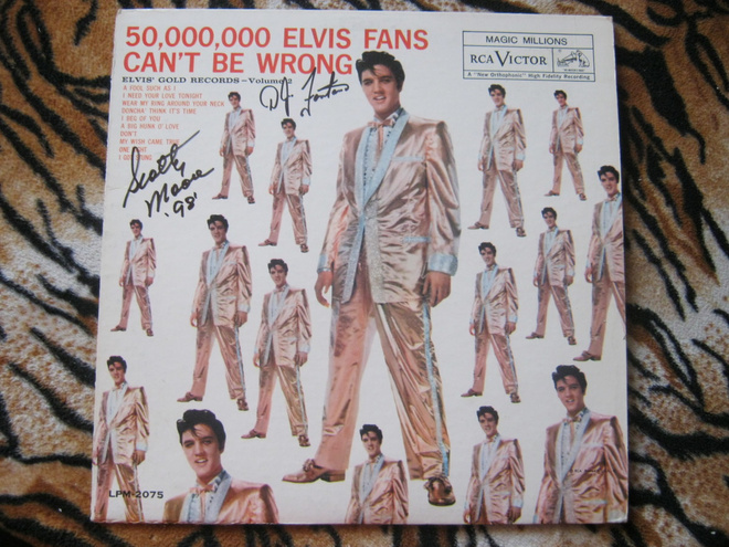 ELVIS GOLDEN RECORDS VOL.2  1964 2 NIMIKIRJOITUSTA