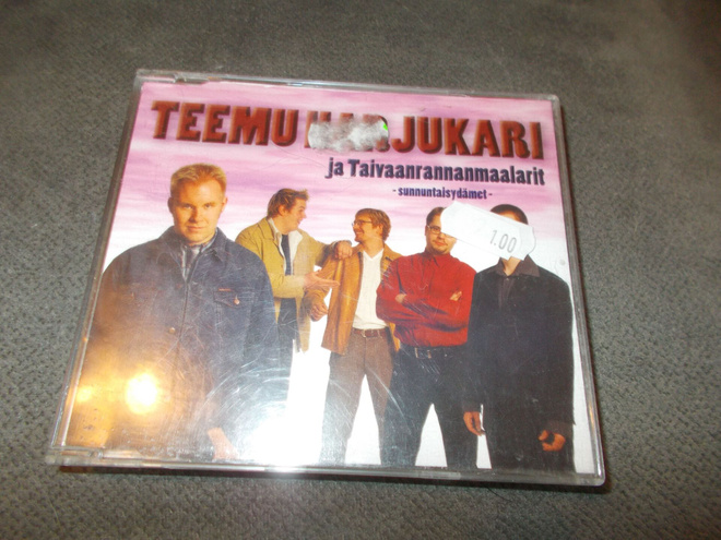 CDM TEEMU HARJUKARI ** SUNNUNTAISYDÄMMET **
