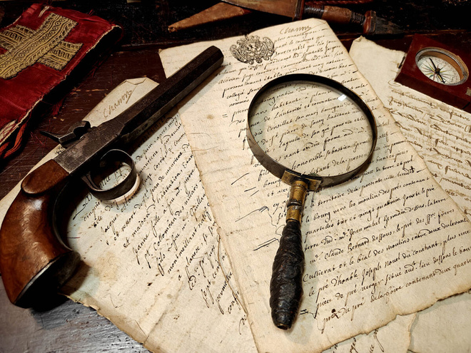 Vanha suurennuslasi ”Sherlock”, Englanti