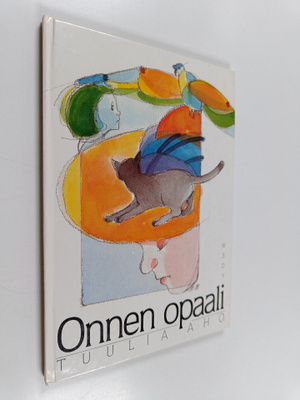 Tuulia Aho : Onnen opaali
