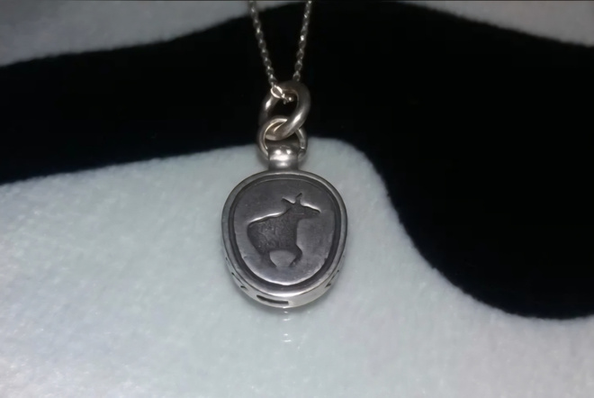 Kalevala Koru, Loitsu riipus, kaulakoru Hopea 925 KK