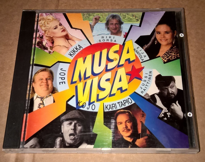 MUSAVISA CD 16 BIISIÄ  LEVY VUODELTA 1993