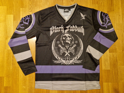 Black Sabbath lätkäpaita