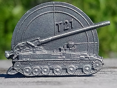 Raskastykistö T 21. Hopeavärinen. Halkaisija - 31 mm.