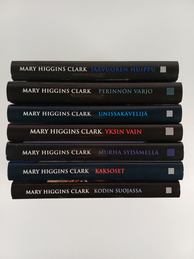 Mary Higgins Clark : Mary Higgins Clark -paketti (7 kirja...
