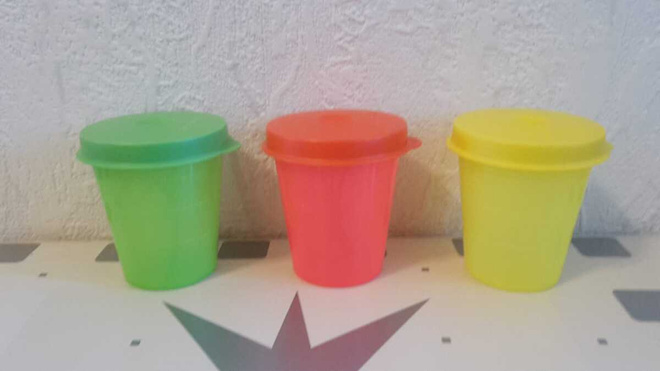 TUPPERWAREN NEON VÄRISET MINIPURKIT 60ml