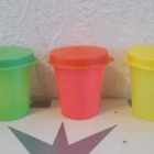TUPPERWAREN NEON VÄRISET MINIPURKIT 60ml - pikkukuva 1