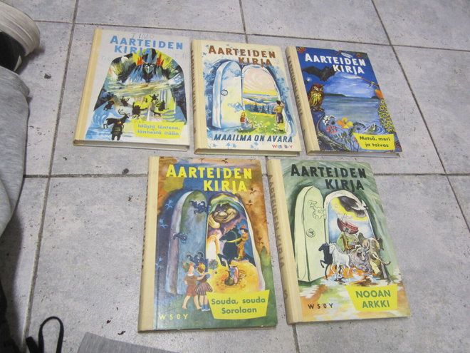 AARTEIDEN KIRJA 1,,4,,5,,6..7 YKKÖSPAINOKSIA
