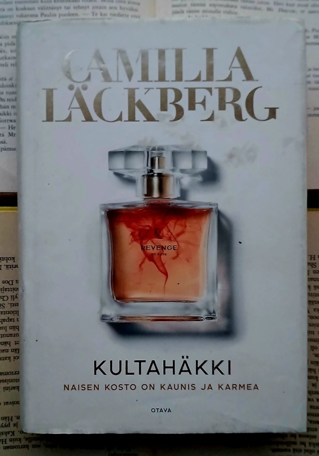 Camilla Läckberg - Kultahäkki (sid.)