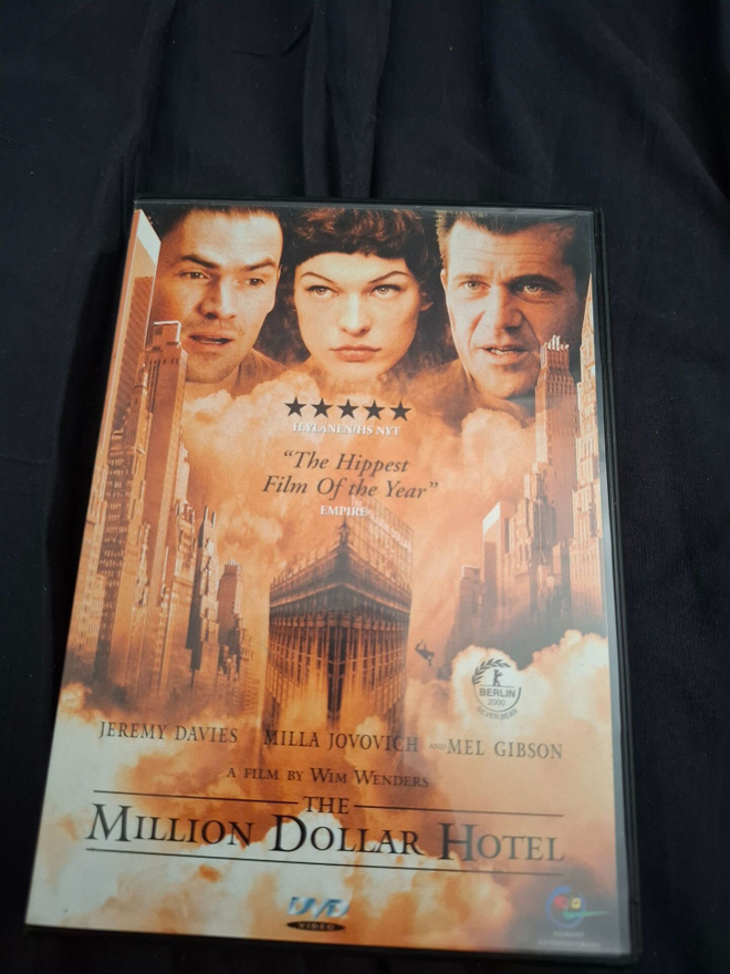 The Million Dollar Hotel  Egmont Suomi DVD