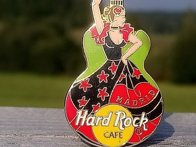 Hard Rock Madrid. Halkaisija - 56 mm. Hyväkuntoinen.