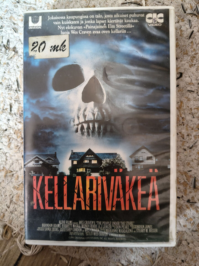 Kellariväkeä (The People Under the Stairs - 1991) VHS – Alku