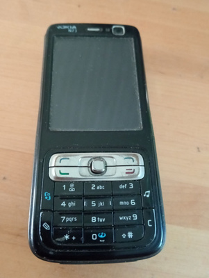 Nokia N73