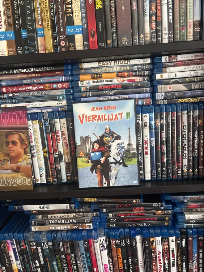 Vierailijat 2 / les visiteurs (1998) Jean Reno
