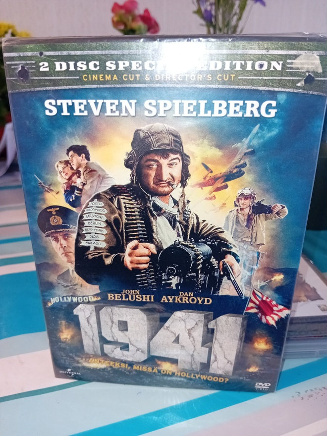 2dvd 1941 Anteeksi missä on Hollywood ( UUSI  ) SIS POSTIKUL