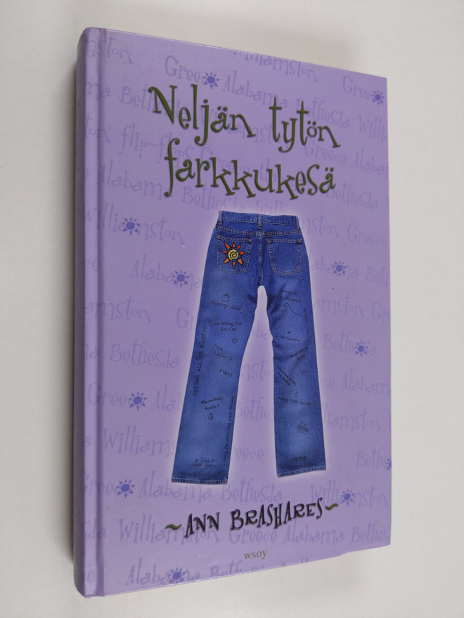 Ann Brashares : Neljän tytön farkkukesä
