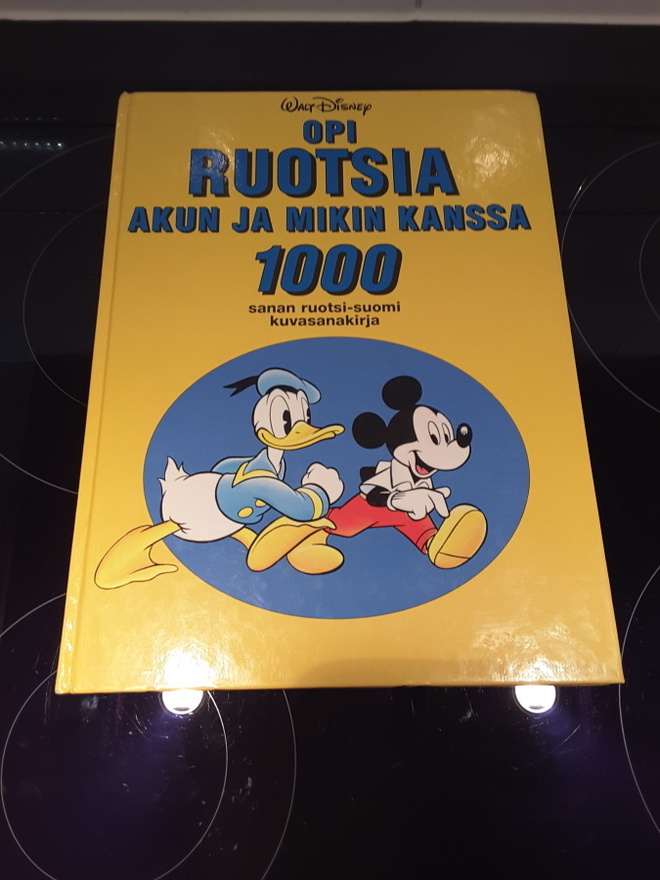 Opi Ruotsia Akun ja Mikin kanssa