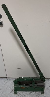 Metallileikkuri, pitkä kita n. 30cm ammattilaiselle!!