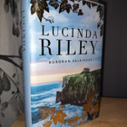 Lucinda Riley x3 - Perhosten & Auroran & Vaarallinen 1.p. - pikkukuva 5