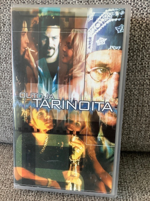 OUTOJA TARINOITA    (VHS) (STRANGE FREQUENCY)