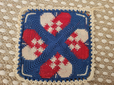 Patalappu, virkattu 17 x 17 cm