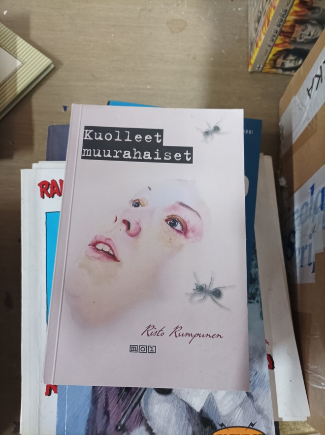 Risto Rumpunen Kuolleet muurahaiset