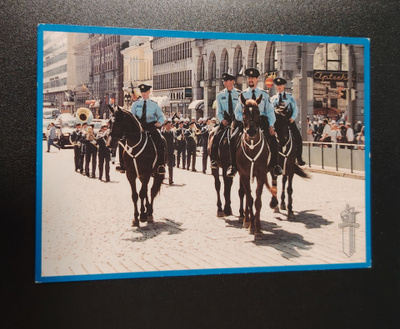 Helsingin Ratsastava Poliisi postikortti