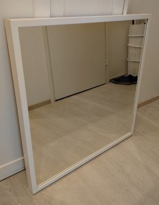 VALKOINEN ISO PEILI AVATTU JUURI PAKETISTA HALVALLA