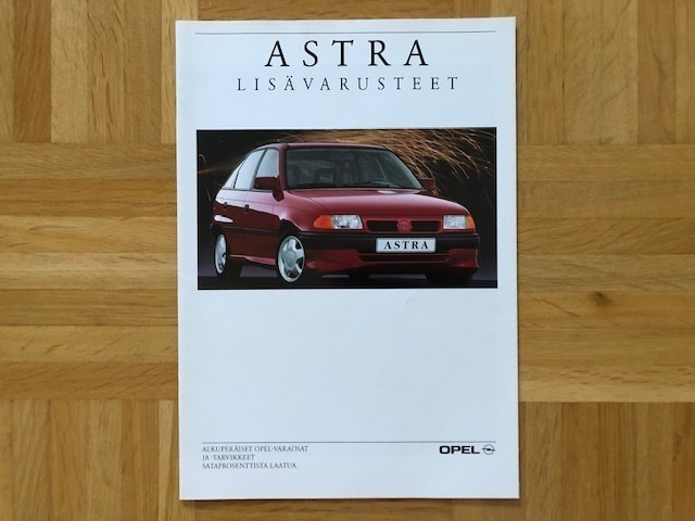 Esite Opel Astra lisävarusteet, 1991