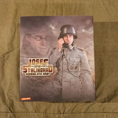 JOSEF 1/6 keräilyfiguuri