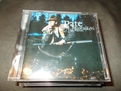 CD PATE MUSTAJÄRVI ** UKKOMETSO **