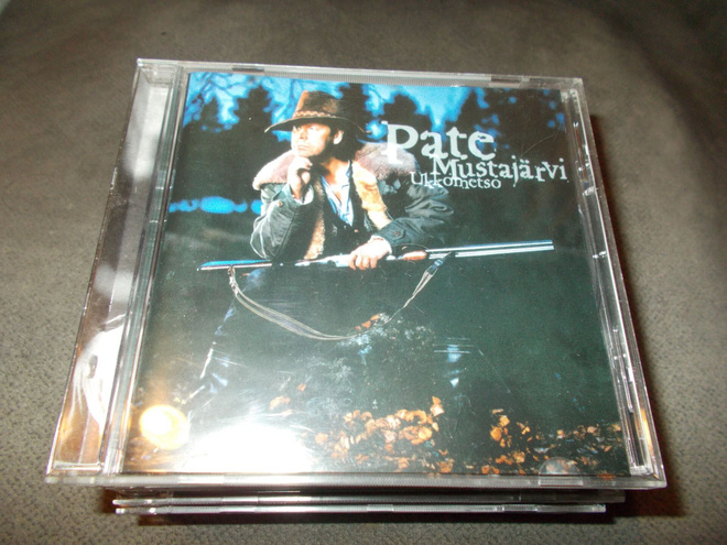 CD PATE MUSTAJÄRVI ** UKKOMETSO **