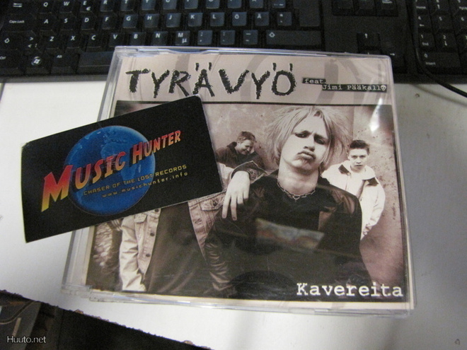 TYRÄVYÖ FEAT JIMI PÄÄKALLO - KAVEREITA CD SINGLE