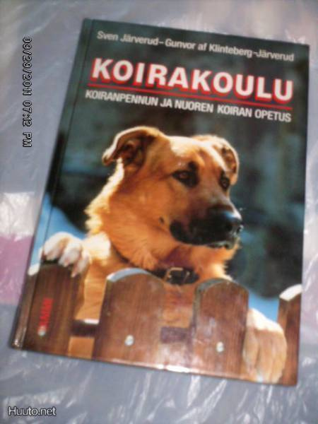 KOIRAKOULU - Koiranpennun ja nuoren koiran opetus (Sis.pk:t)