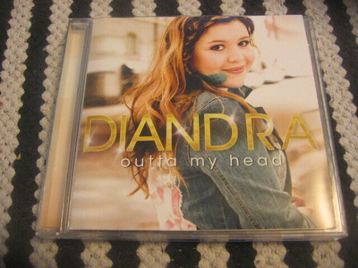 Diandra - Outta My Head