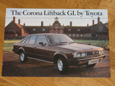 1979 Toyota Corona Liftback esite - KUIN UUSI - 8 sivua