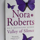 Nora Roberts : Valley of silence - pikkukuva 1