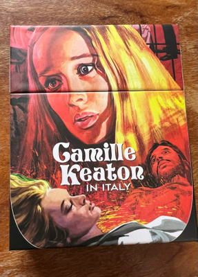 Camille Keaton in Italy (Vinegar Syndromen laatikko)