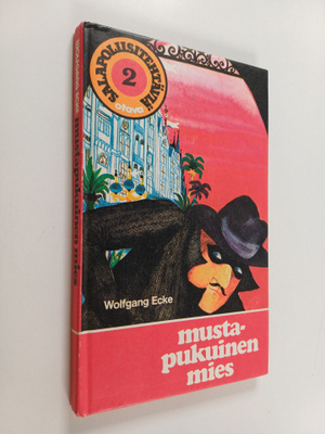 Wolfgang Ecke : Mustapukuinen mies