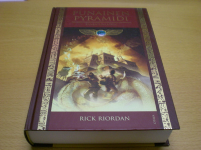 Rick Riordan: Punainen pyramidi - Kanen aikakirjat