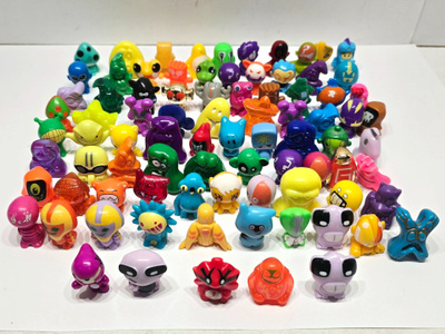 96kpl Gogo's Crazy Bones figuureita