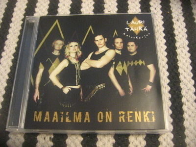 Lauri Tähkä & Elonkerjuu - Maailma on renki