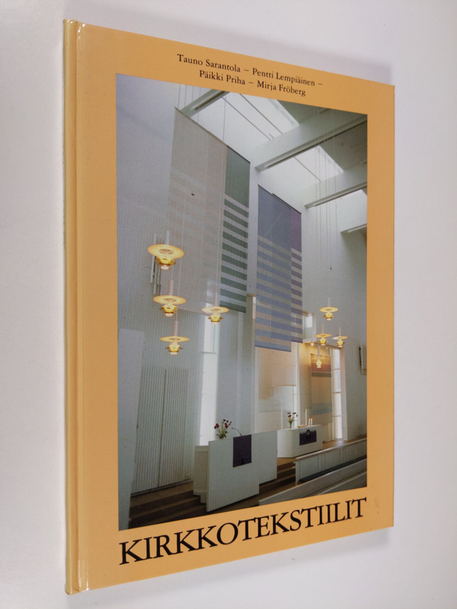 Tauno Sarantola : Kirkkotekstiilit