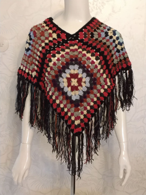 Alina´s Handmade käsin virkattu monivärinen