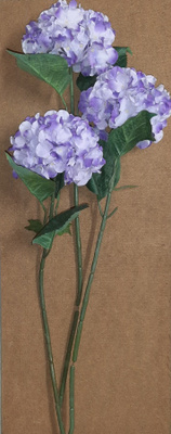 Violetit valkoiset kangaskukat pitkillä varsilla