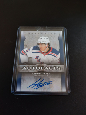 Libor Hajek 21-22 UD Artifacts autographs